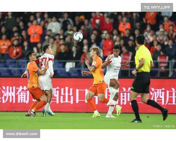 激战正酣：亚冠赛场的历史性瞬间