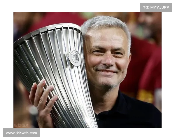 罗马强攻终获回报,赢得掌声 罗马强攻终获回报,赢得掌声