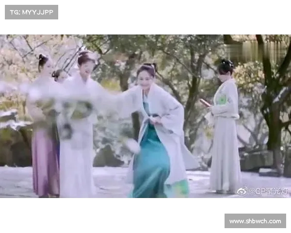 郭美美情感转变引热议：曾是炫富女王，如今成女女CP，网友感叹“辣眼睛”