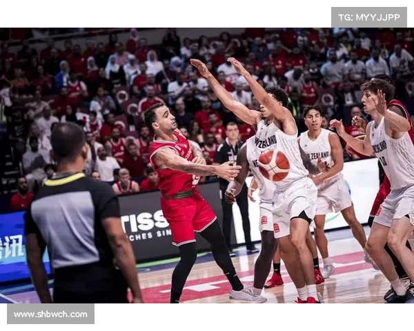 篮球场上强强对决：赛季中最精彩的赛事